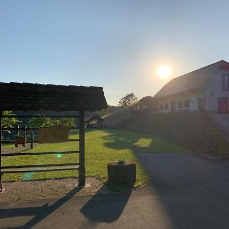 Tourist farm Artisek Villa Store Eksteriør bilde