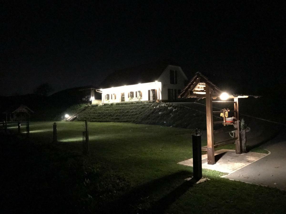 Tourist farm Artisek Villa Store Eksteriør bilde